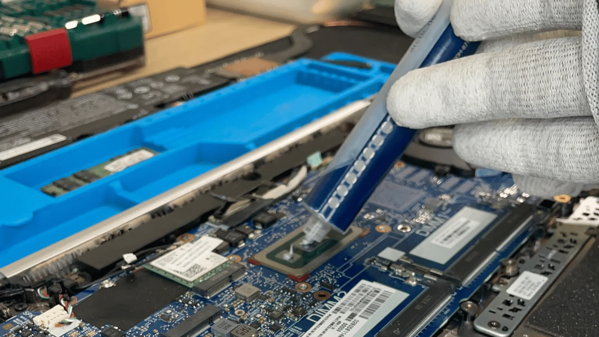 Reconditionnement — pâte thermique